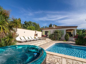 Cozy Villa in F lines Minervois with Private Pool